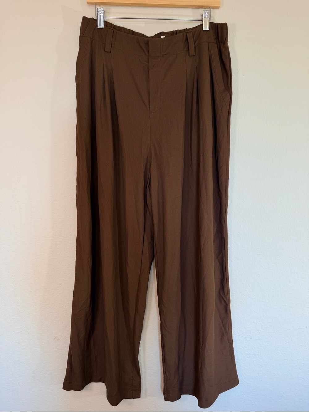 Halara High Waisted Wide Leg Pants Brown XL Regular Pleated Stretch - Picture 2 of 10